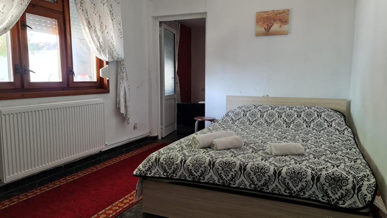 Guest House Koleshevi Byal Izvor Εξωτερικό φωτογραφία