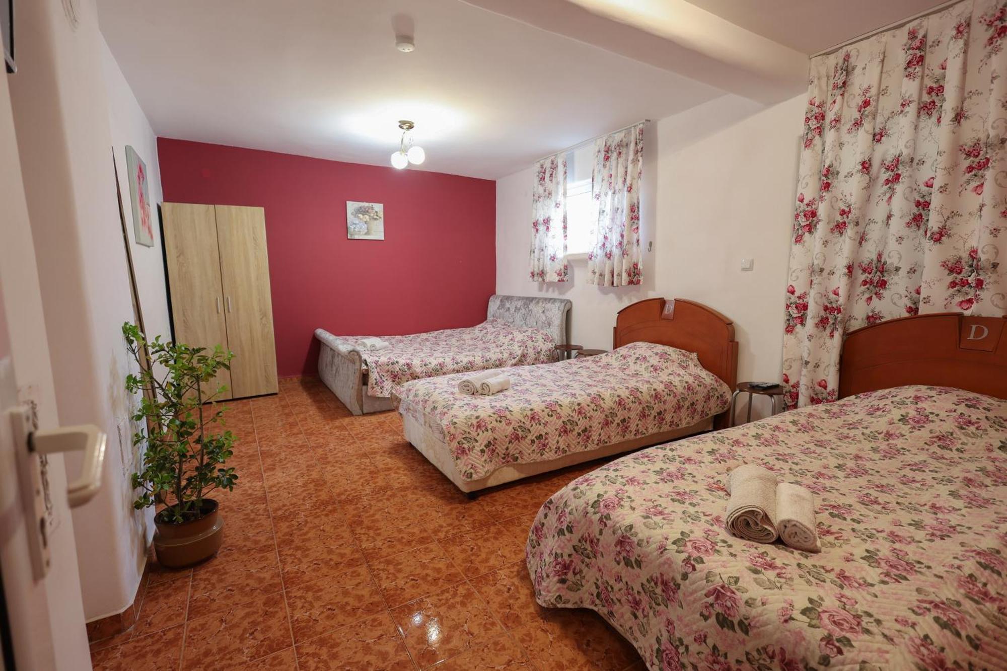 Guest House Koleshevi Byal Izvor Εξωτερικό φωτογραφία